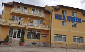 Vila Queen Arad